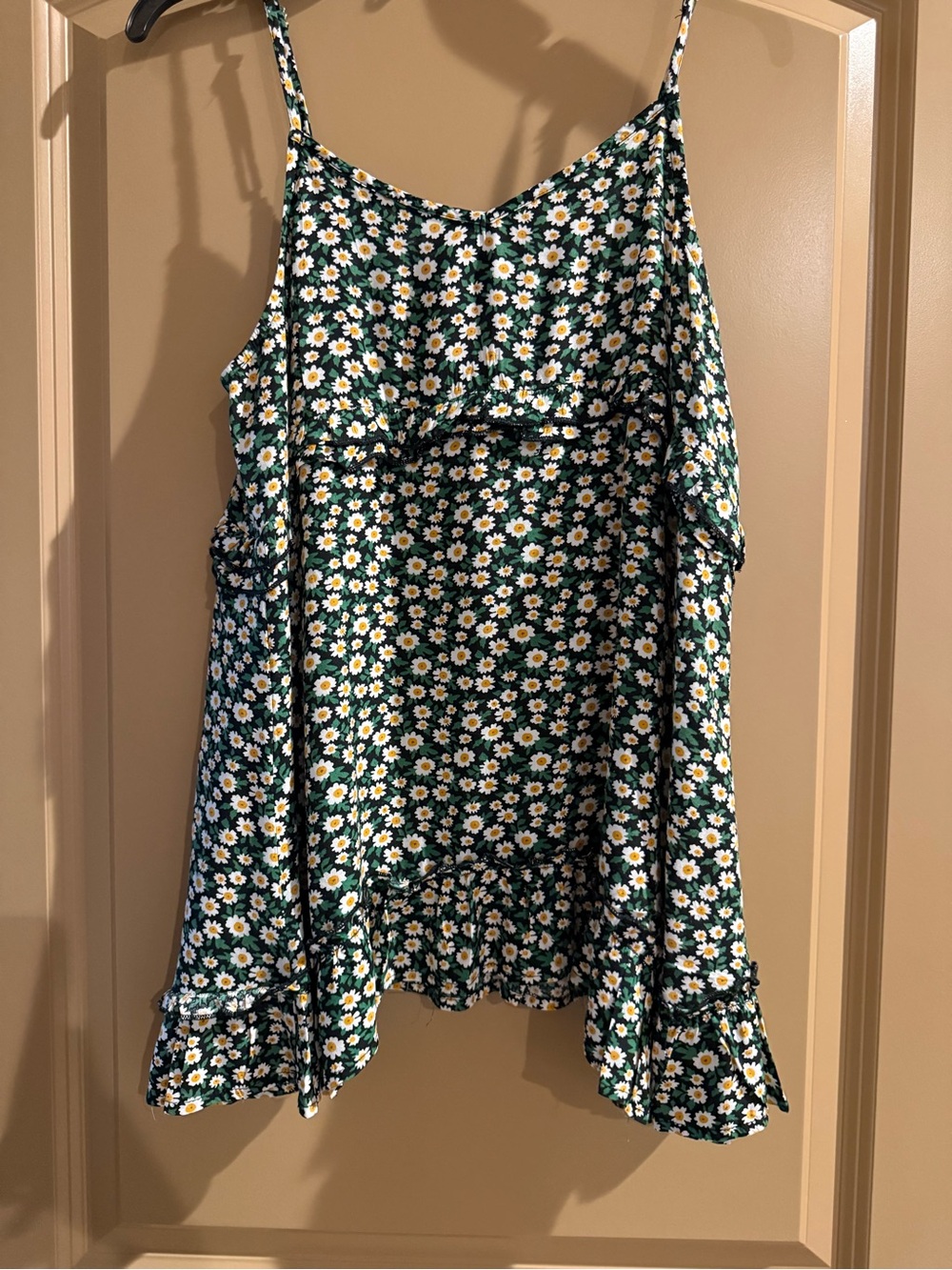 GiGiO USA Daisy Floral Ruffle Tank Blouse Size S